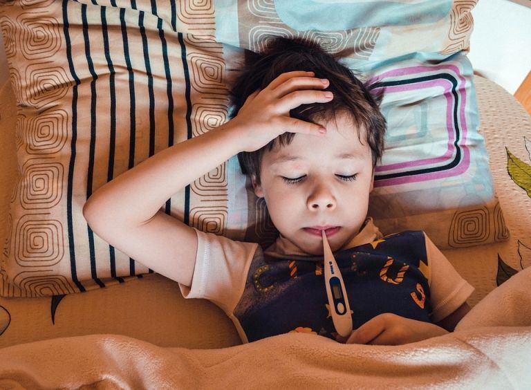 Οξεία ηπατίτιδα στα παιδιά: Τι είναι ο αδενοϊός – Πώς κολλάει και πώς να προφυλαχθούμε | tovima.gr