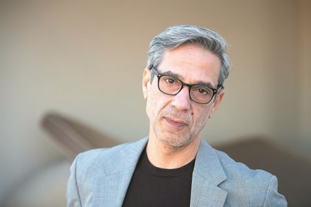 «Το θέατρο βρίσκεται παγκοσμίως σε κρίση»