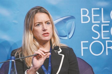 «Η Δύση παραμένει το πλουσιότερο και αμυντικά ισχυρότερο μέρος του κόσμου»