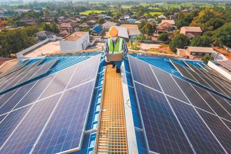 Ενεργειακή αυτονομία με φωτοβολταϊκά σε στέγες