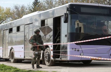 Πόλεμος στην Ουκρανία: Αναβάλλεται για τη Δευτέρα η απομάκρυνση αμάχων από την Μαριούπολη