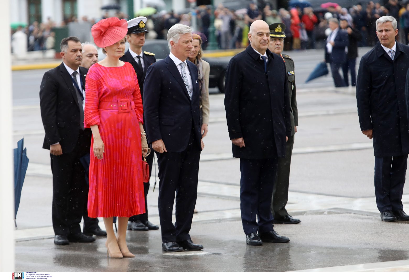 Βασιλιάς Φίλιππος του Βελγίου: Κατέθεσε στεφάνι στον Άγνωστο Στρατιώτη μαζί με τη σύζυγο του