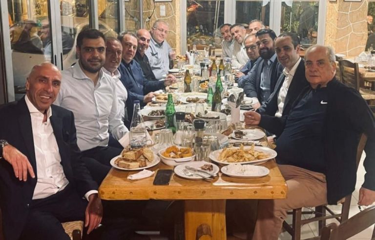 Δείπνο των πρώην προέδρων της ΟΝΝΕΔ πριν το συνέδριο της ΝΔ | tovima.gr