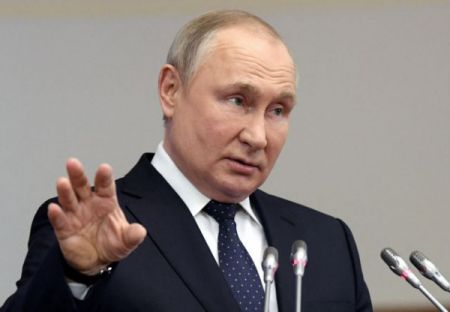 Daily Mail: O Πούτιν θα υποβληθεί σε εγχείρηση για καρκίνο – Ποιον θα αφήσει στη θέση του;