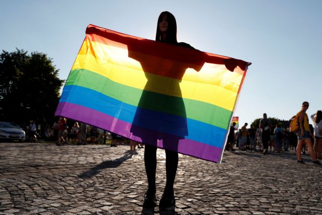 ΗΠΑ: Σχεδόν οι μισοί νέοι ΛΟΑΤΚΙ σκέφτηκαν την αυτοκτονία το 2021 | tovima.gr