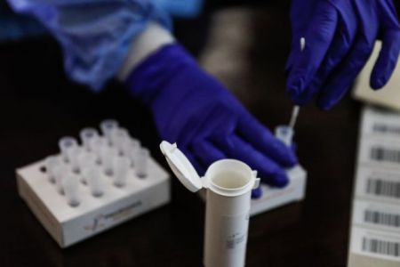 O ΕΟΦ ανακαλεί rapid test για τον κορωνοϊό