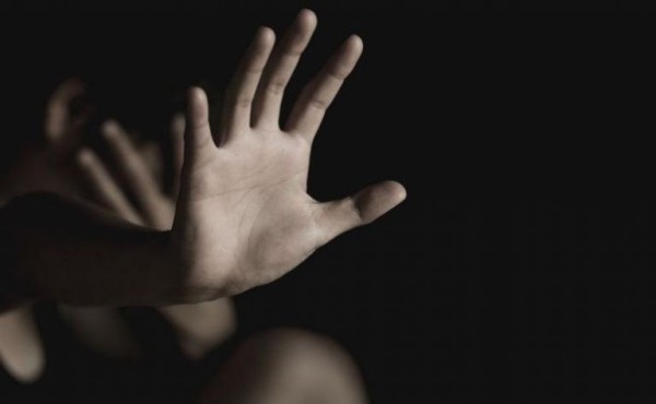Παρέμβαση Θεοδωρικάκου για την υπόθεση της φοιτήτριας που πήγε να καταγγείλει βιασμό | tovima.gr
