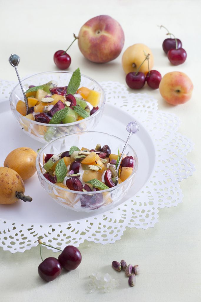 Μυρωδάτο γιαούρτι με φρούτα