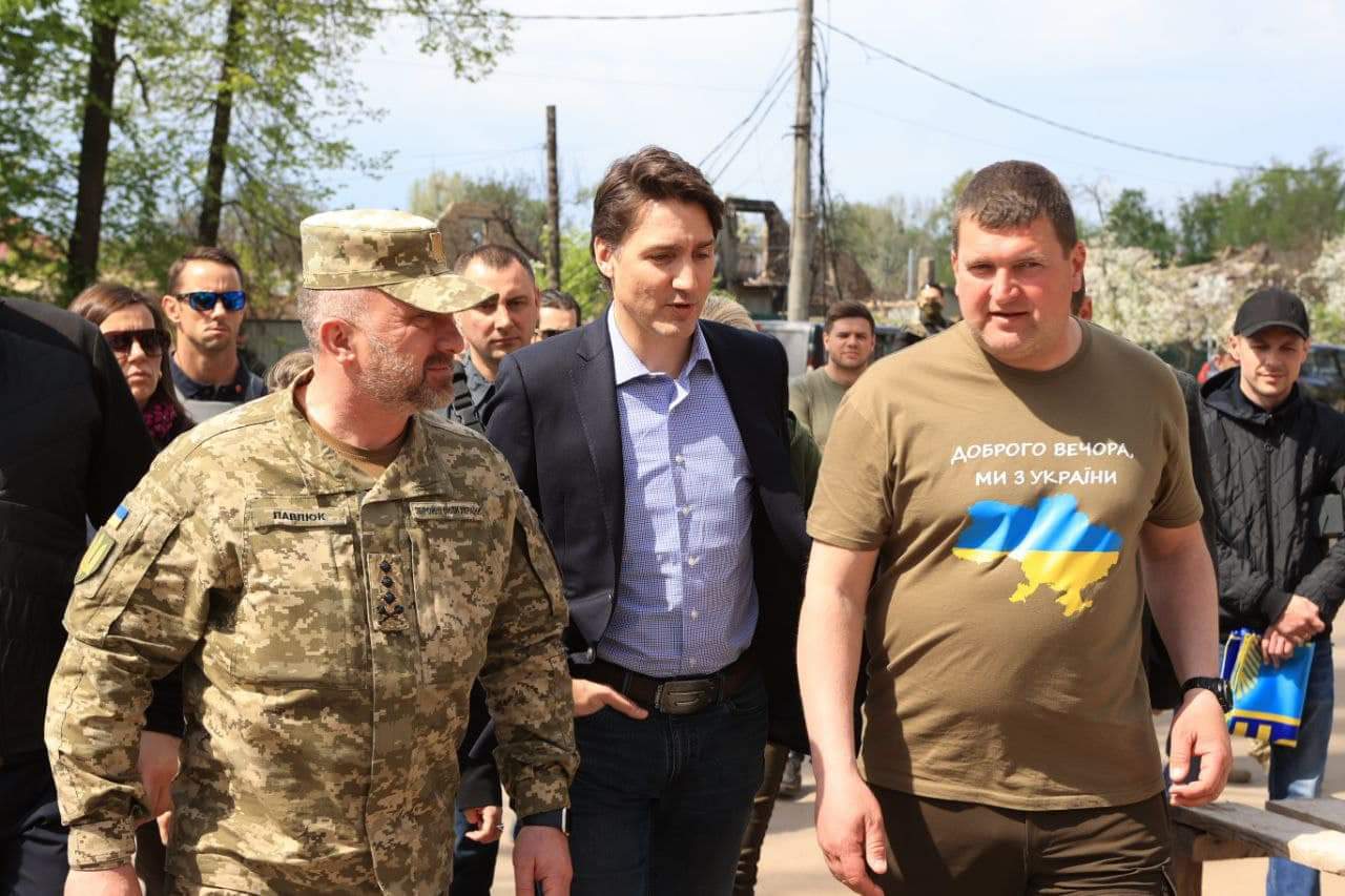 Ουκρανία: Το πολύπαθο Ιρπίν επισκέφθηκε ο Τζάστιν Τριντό