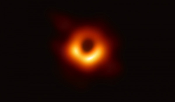 «Έρχονται» επαναστατικές εικόνες της μαύρης τρύπας στο κέντρο του Γαλαξία