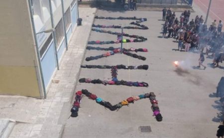 Αυτοκτονία 14χρονου: Αναφορές ότι κατέγραψε το τέλος του στο κινητό – Τι εξετάζουν οι αρχές για το διαδικτυακό «challenge»