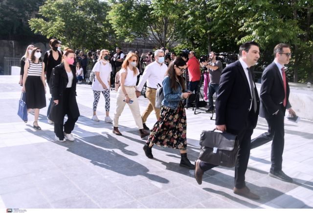 Δίκη Φιλιππίδη: Ξέσπασε σε κλάματα η δεύτερη καταγγέλλουσα – Νέα διακοπή