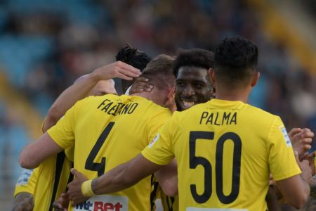 Κιτρινόμαυροι «καμικάζι» στην τρίτη θέση, 0-3 στα Γιάννενα