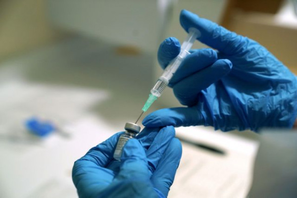 Κορωνοϊός: Ο έξτρα λόγος για να κάνετε το αντιγριπικό εμβόλιο