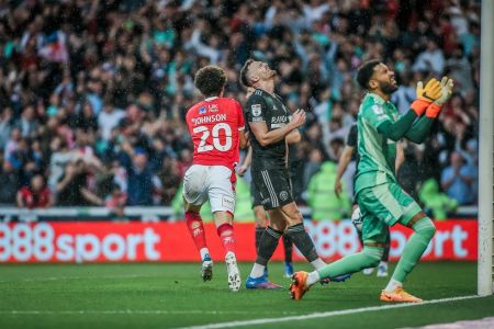 Στον τελικό των πλέι οφ η Νότιγχαμ Φόρεστ