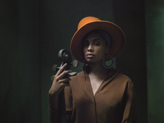 H Imany και το τσέλο