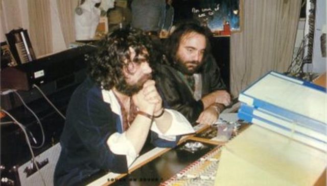 Ο διεθνής Τύπος αποχαιρετά με συγκίνηση τον μέγαλο Βαγγέλη Παπαθανασίου