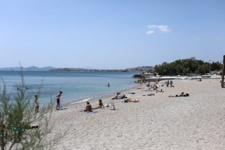 Σάκης Αρναούτογλου: «Πλοκάμια» ζέστης φτάνουν στην Ελλάδα