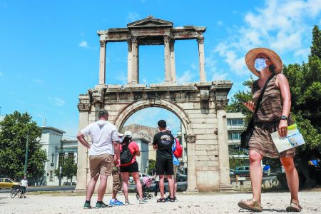 Tourism: Greece chosen by Austrians and English for holidays this summer