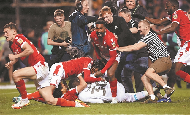 Το υπέροχο παραμύθι της Νότιγχαμ Φόρεστ