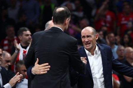 Αγγελόπουλοι: «Να μπει salary cap στην Euroleague»