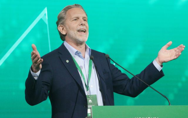 Παύλος Γερουλάνος: «ΠΑΣΟΚ Ανέστη!»
