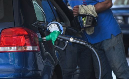 Καύσιμα: Μεγάλες αποκλίσεις τιμών και φαινόμενα νοθείας | tovima.gr