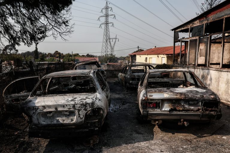 ΑΔΜΗΕ: «Δεν προκλήθηκε η πυρκαγιά στη Βαρυμπόμπη από τους πυλώνες υψηλής τάσης» | tovima.gr