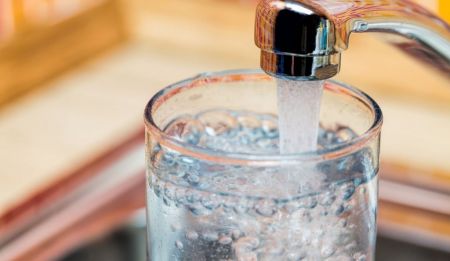 Εμφιαλωμένο νερό: «Στερεύουν» τα κέρδη των βιομηχανιών