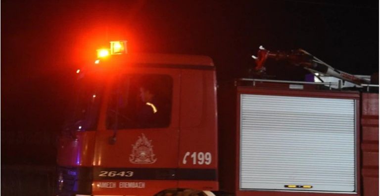 Καισαριανή: Πυρκαγιά στο εργοτάξιο του μετρό – Καταστράφηκαν φορτηγό και μηχάνημα | tovima.gr