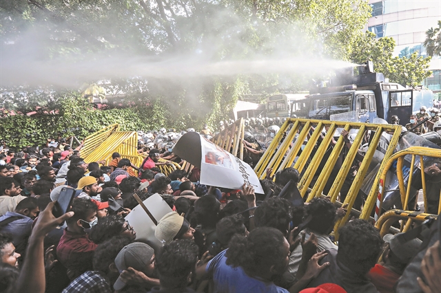 Η ανατολή ενός κόσμου πιο αβέβαιουαπό ποτέ