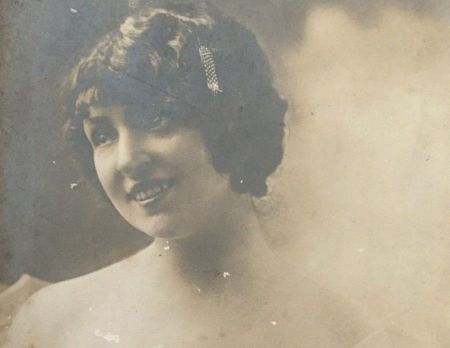 Κυβέλη: Η ηθοποιός – σύμβολο του ελληνικού θεάτρου