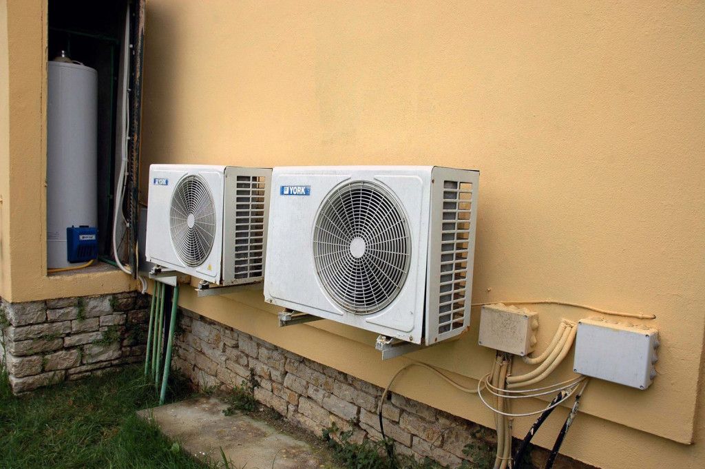 Σκρέκας για επιδότηση συσκευών: Μέχρι 2 κλιματιστικά ανά νοικοκυριό – Πώς θα την πάρετε