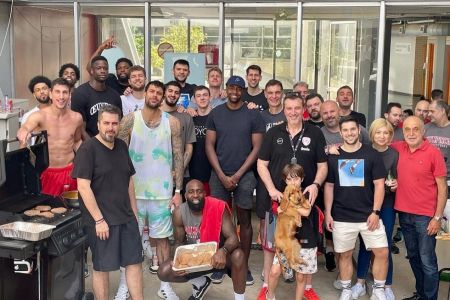 «Ερυθρόλευκο» μπάρμπεκιου στο ΣΕΦ