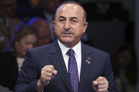 Νέα πρόκληση Τσαβούσουγλου: Αποστρατιωτικοποιήστε τώρα τα νησιά, αλλιώς…