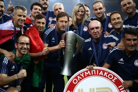 Αποθέωσε τους οπαδούς του Ολυμπιακού ο Μαρτίνς: «Οι καλύτεροι στην Ελλάδα»