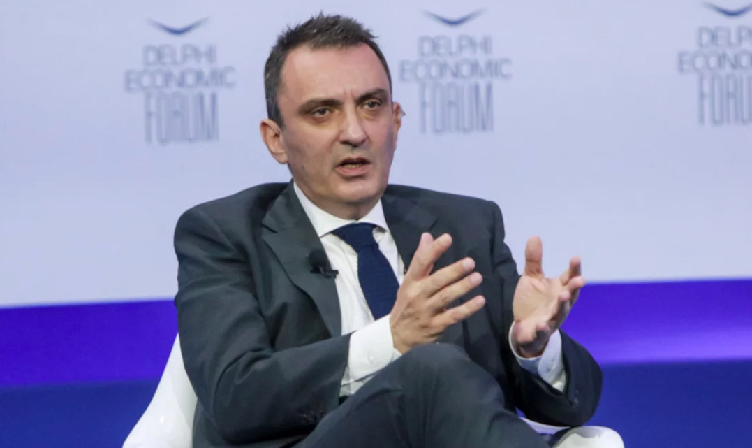 Θανάσης Μπακόλας: Εξελέγη γραμματέας του ΕΛΚ ο σύμβουλος του Κ. Μητσοτάκη