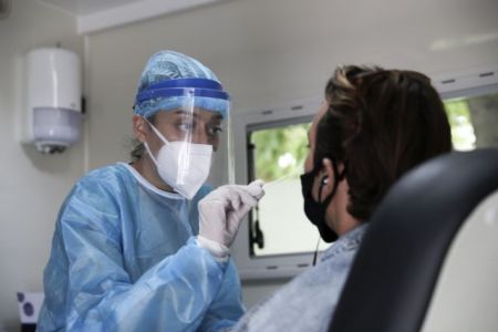 Κορωνοϊός: 4.026 νέα κρούσματα και 9 θάνατοι – 130 οι διασωληνωμένοι