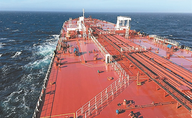 Ρωσικό πετρέλαιο: Ποιες ανατροπές φέρνει στη ναυτιλία το εμπάργκο | tovima.gr