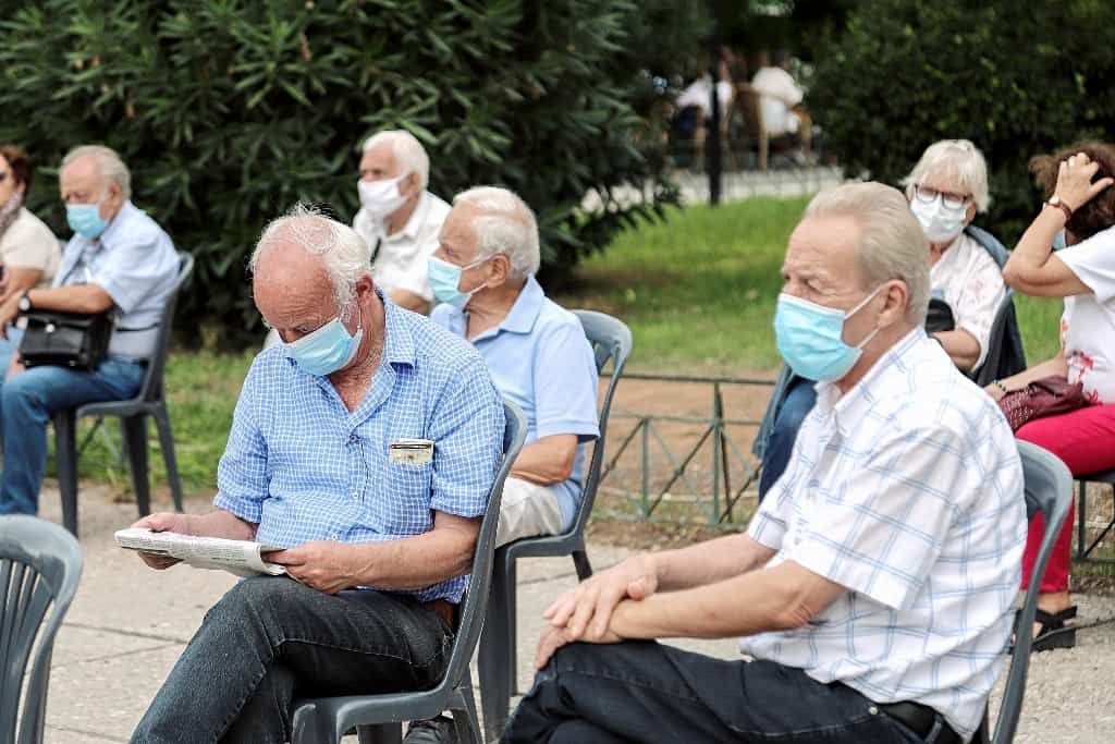 Συντάξεις: Αυξήσεις για 1,5 εκατ. δικαιούχους – «Τελειώνουν» οι εκκρεμείς