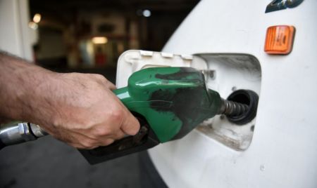 Καύσιμα: Στα ύψη η τιμή της βενζίνης