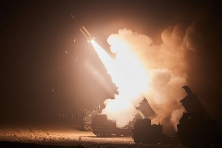 ΗΠΑ και Ν. Κορέα: Με εκτόξευση 8 πυραύλων αντέδρασαν στις δοκιμές της Β. Κορέας