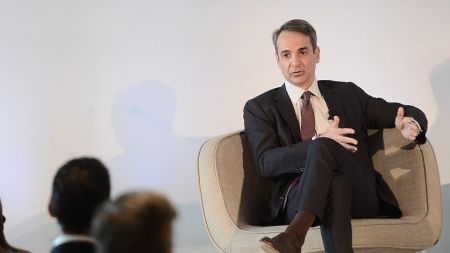 Mitsotakis warns Ankara not to test its territorial claims on the ground