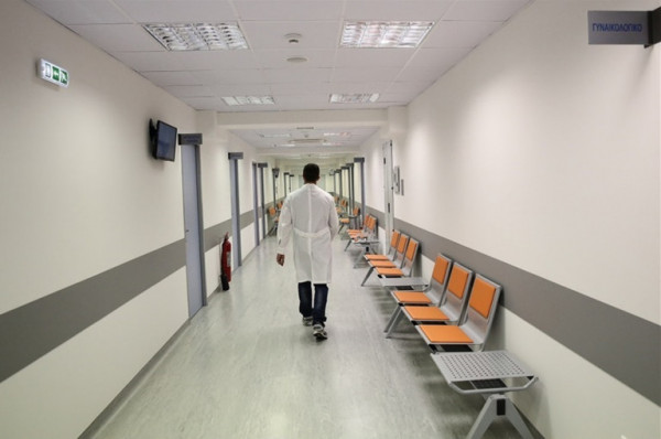 Υπουργείο Υγείας: ΕΔΕ για τον υπέρβαρο με το σπασμένο πόδι που δε χειρουργήθηκε