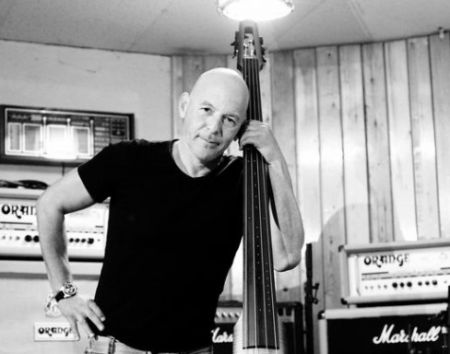 Γιάννης Νόνης: Πέθανε ο μπασίστας των Χαΐνηδων – Το συγκινητικό αντίο από το συγκρότημα