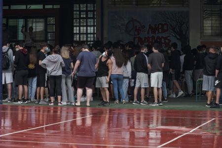 Πανελλήνιες 2022: Γιατί τόσο δύσκολα θέματα ως σήμερα;