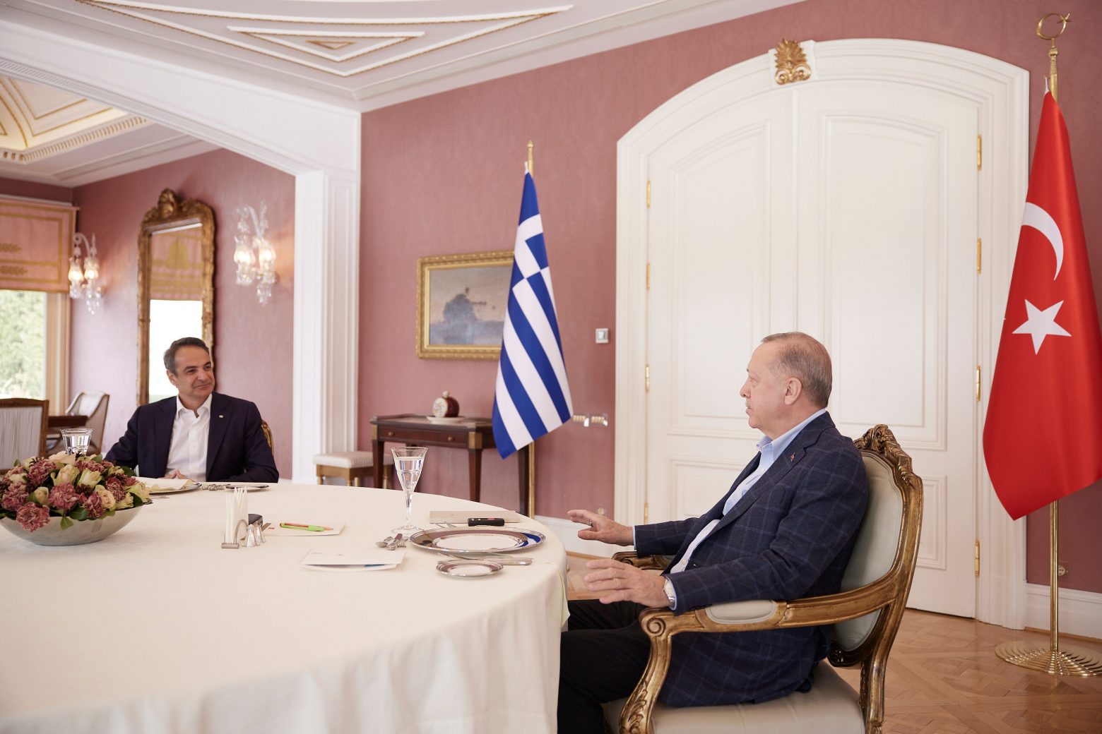 Η περίεργη εμμονή του Ερντογάν στον Έλληνα Πρωθυπουργό