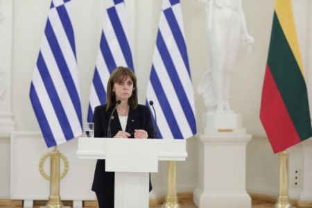 Σακελλαροπούλου: Υποστηρίζουμε τον διάλογο με την Τουρκία, ακόμα και τώρα