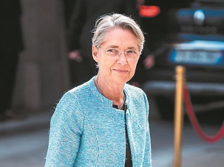 Αναθεωρείται η πρόταση για συνταξιοδότηση στα 65 έτη