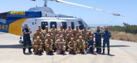 Πυροσβεστική: Έτοιμοι για τη μάχη οι 500 δασοκομάντος που ολοκλήρωσαν την εκπαίδευση τους